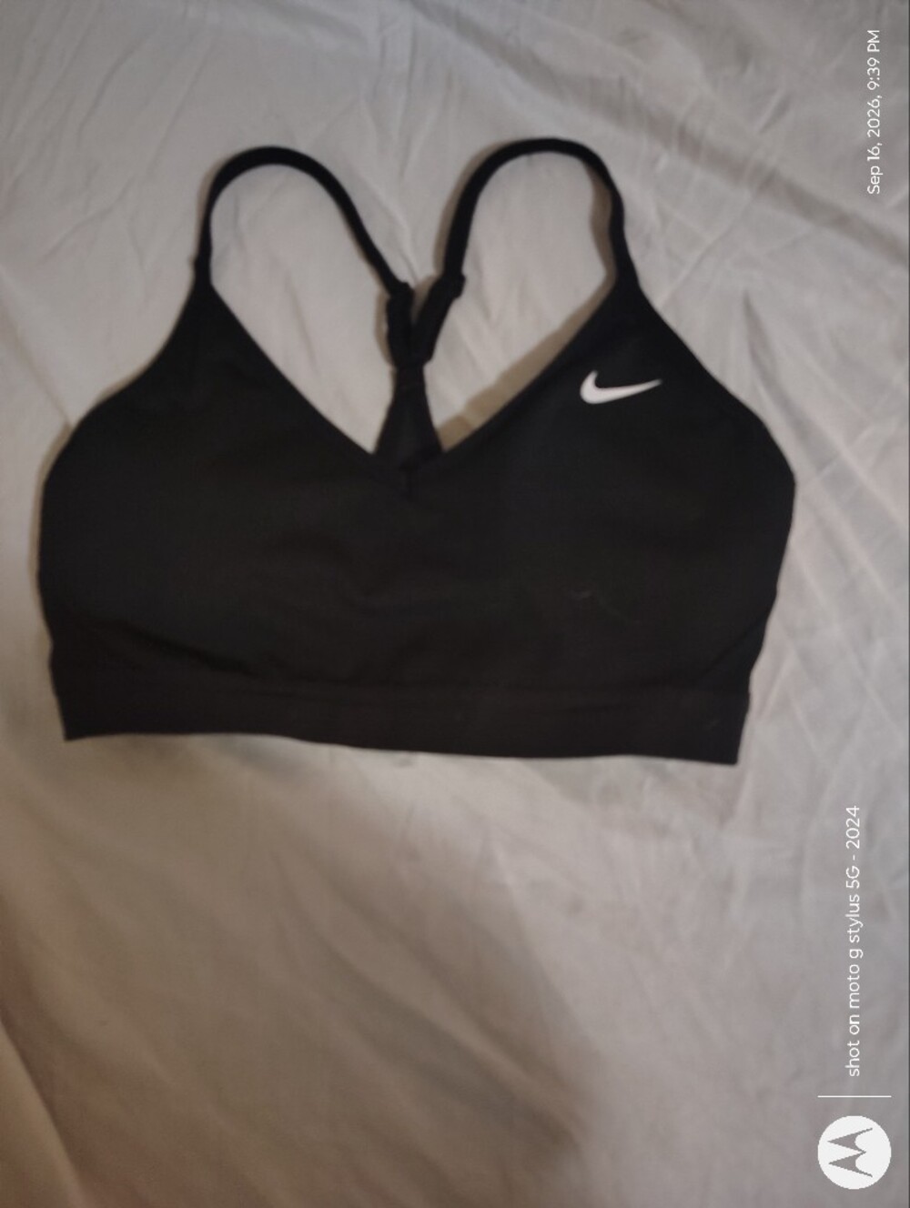 Nike Women's Black Sports Bra - Comfort Stretch Size Medium
